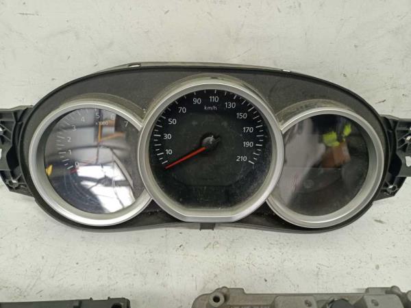 BOITIER COMPLET DACIA SANDERO 1.5DCI - Vue 5